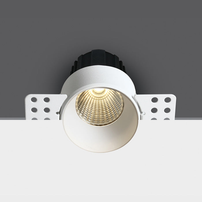 One Light 10112BTR/W/W WHITE COB LED 12W WW 40deg 700mA 2-STEP TRIMLESS DARK LIGHT