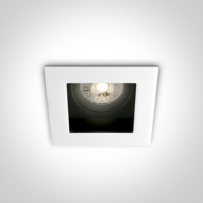 One Light 51105TA/W WHITE ADJUSTABLE GU10 50W DARK LIGHT