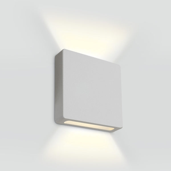 One Light 68074B/W/W WHITE IP65 WALL RECESSED COB LED 2w WW 700mA DARK LIGHT