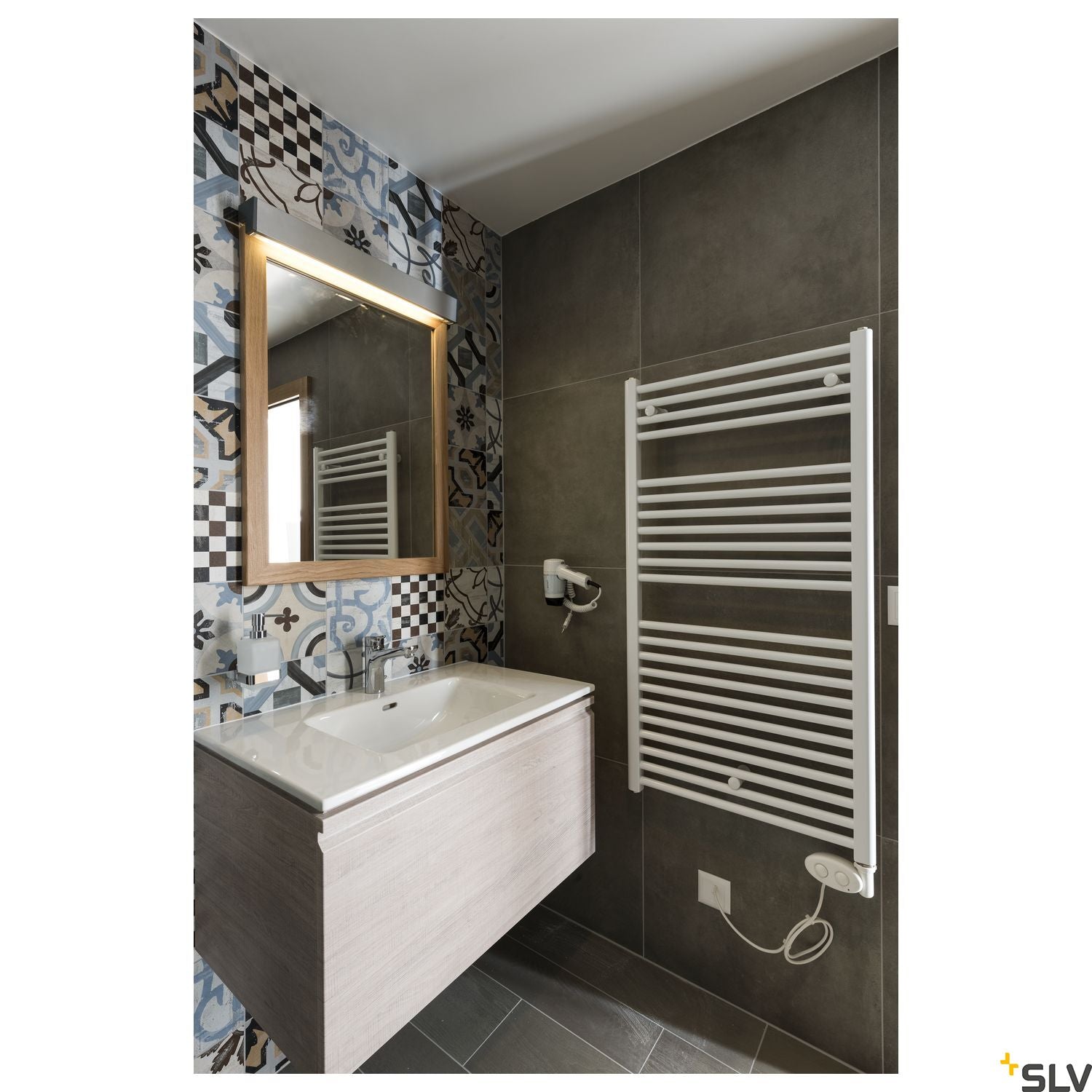 SLV L-LINE 60 LED, wall and ceiling light, IP44, 3000K, 700lm, silver grey 1001300