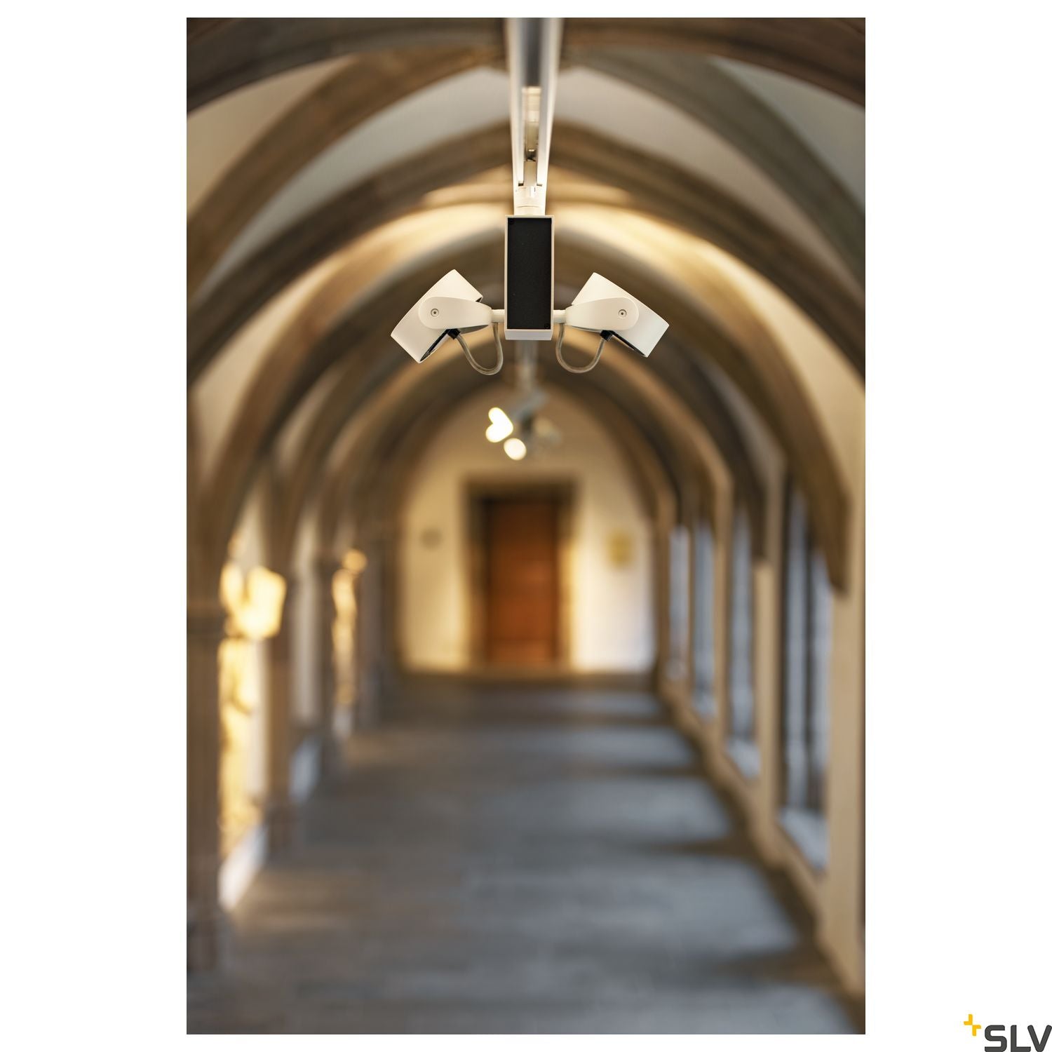 SLV HELIA 50 LED Spot for 3 circuit High-voltage Track System, 3000K, white, 35°, incl. 3 circuit adapter 152961