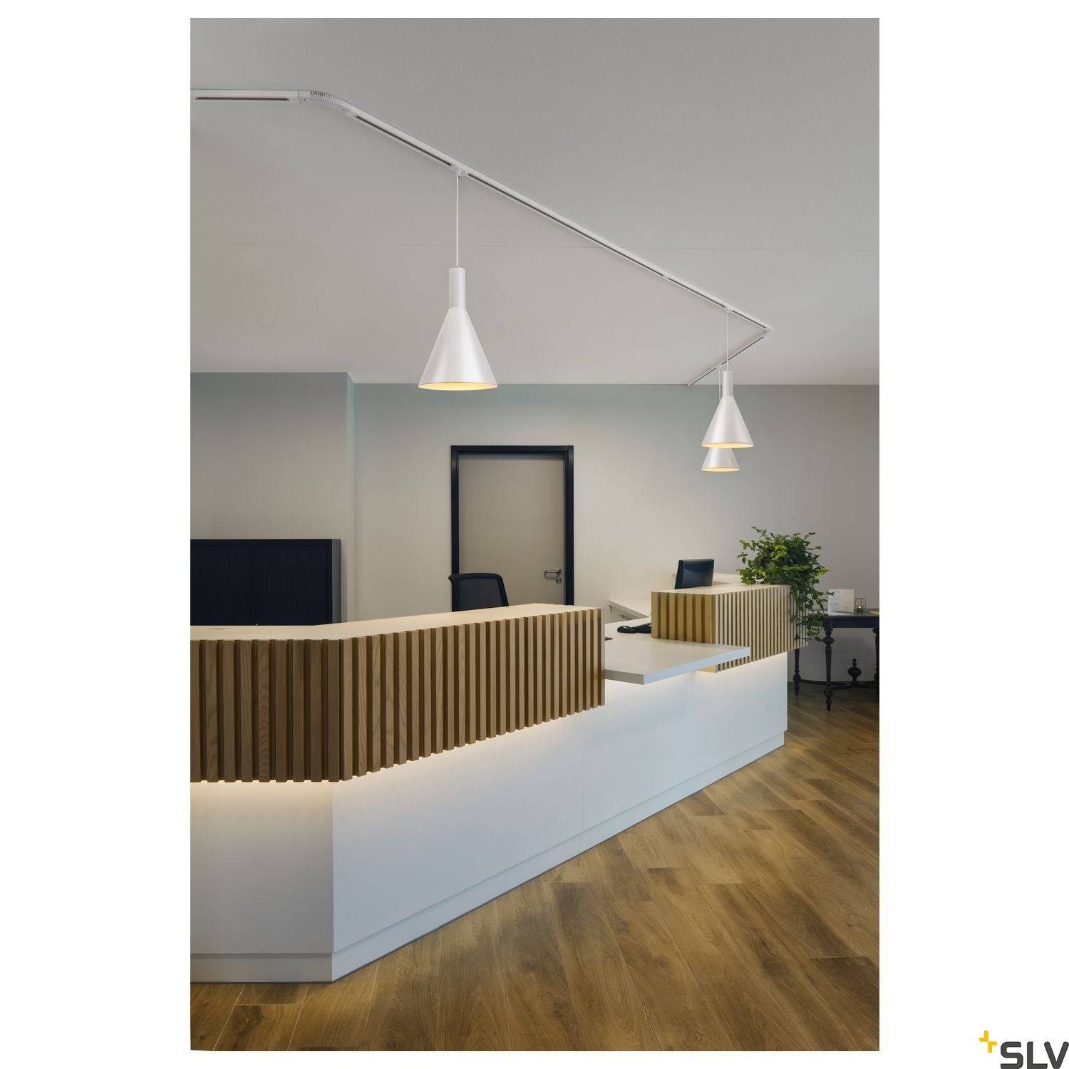 SLV 1-circuit pendant adapter, white, incl. strain-relief and threaded piece 143121