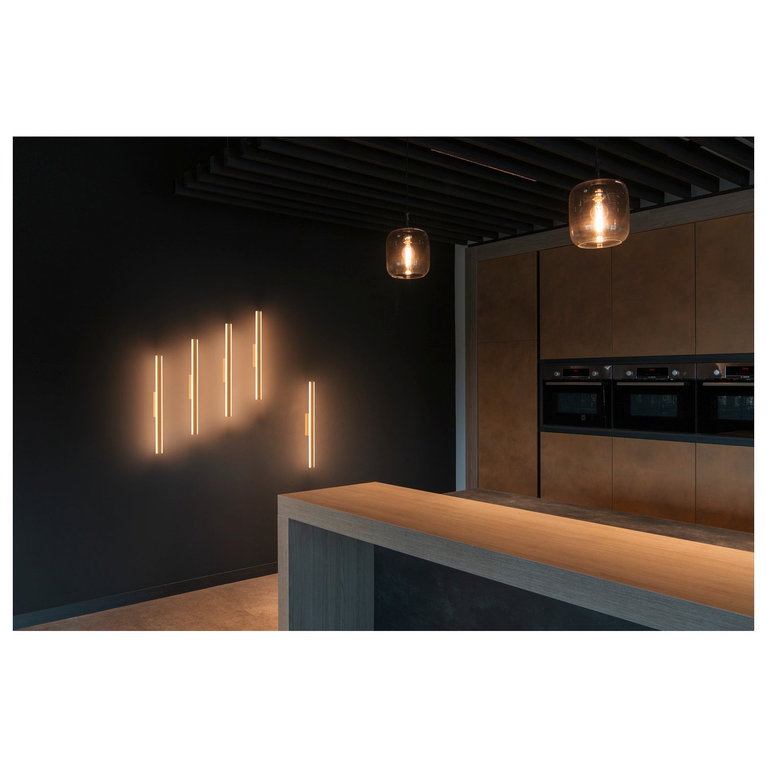 SLV ONE LINEAR 50, wall-mounted light, UP/DOWN, 2700/3000 K, PHASE, brass 1008086