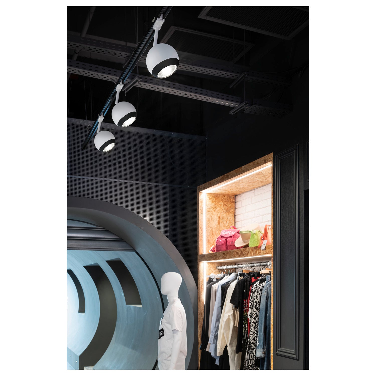 SLV LIGHT EYE ® 150, 1~ track spotlight, round, GU10, 1x max. 13 W, matt white 1008183