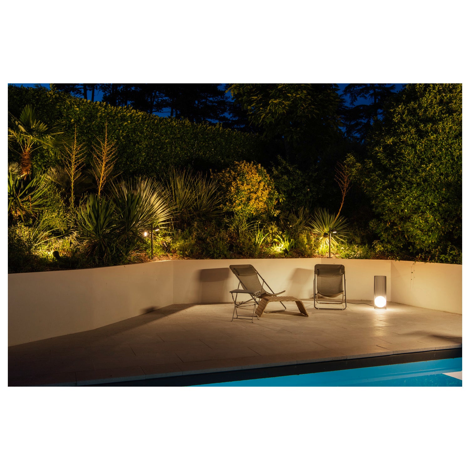 SLV LED A60, LED bulb, clear, E27, 8 W, 3000 K 1008476